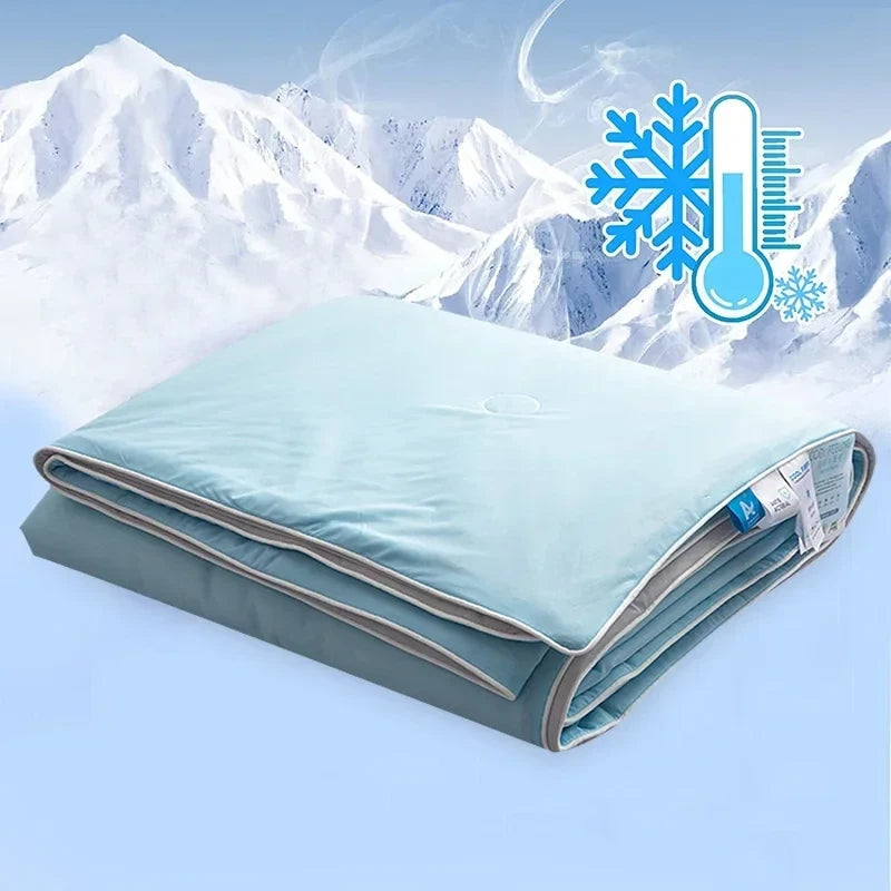 Couverture d'ete rafraichissante en soie glacee